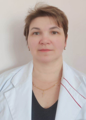 Заместитель главного врача по поликлинической работе Манжосова Галина Юрьевна